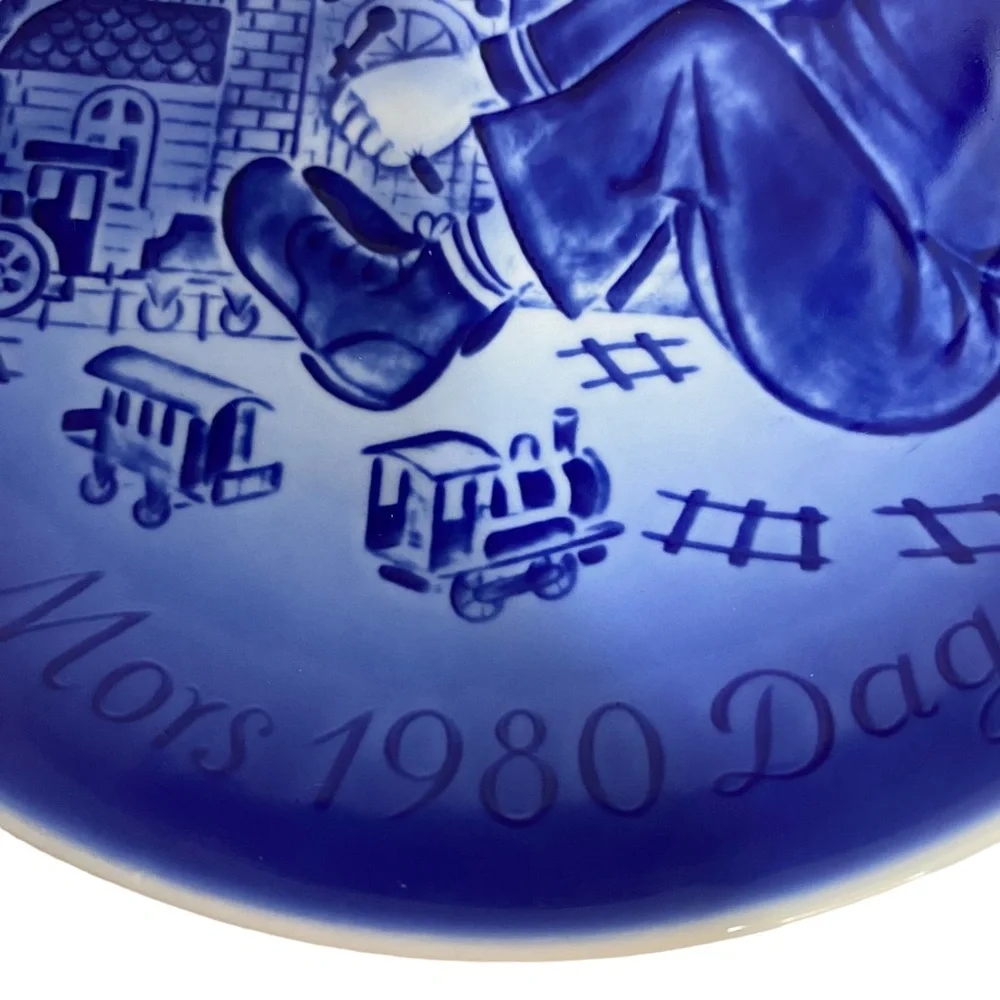 DESIREE DENMARK Decorative Christmas Plate 1980 Old Copenhagen Blue